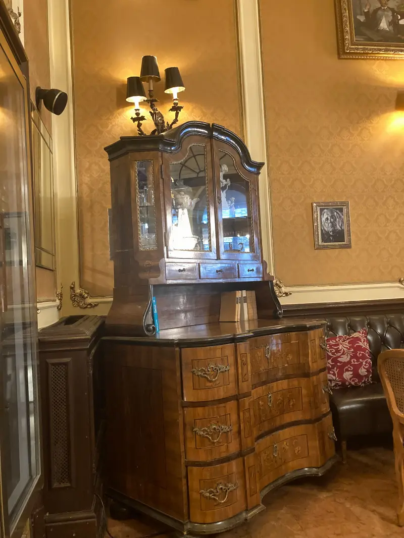 Muvész coffee house